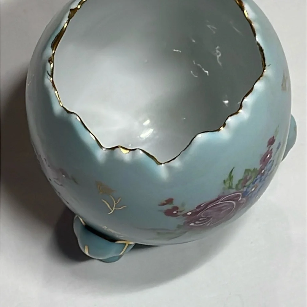 Napcoware elegant vase